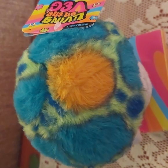 Living on the Veg Jeremy Series 1 Plush NIB - Picture 11 of 14